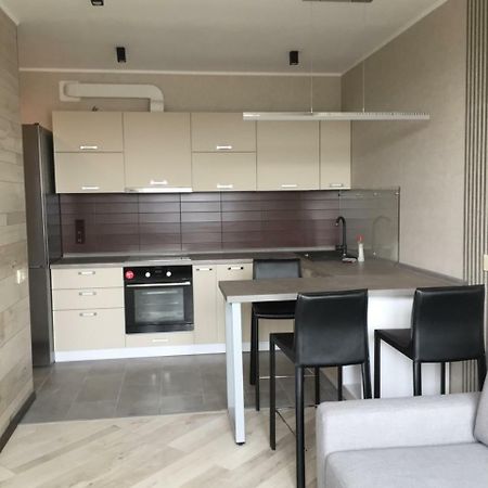 Apartament West Side Apartment Киев Екстериор снимка